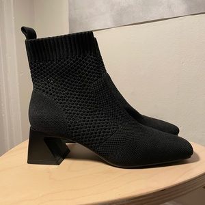 Vivaia Boots